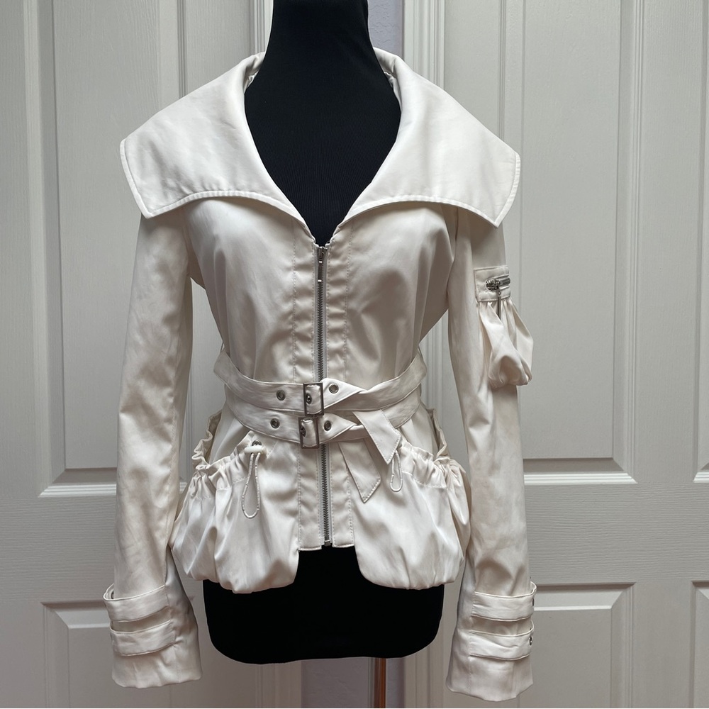 Bebe white short jacket, size M, excellent condition
